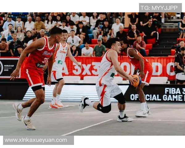 2020篮球世界杯精彩对决美国队与中国队的巅峰之战回顾 2020篮球世界杯精彩对决美国队与中国队的巅峰之战回顾